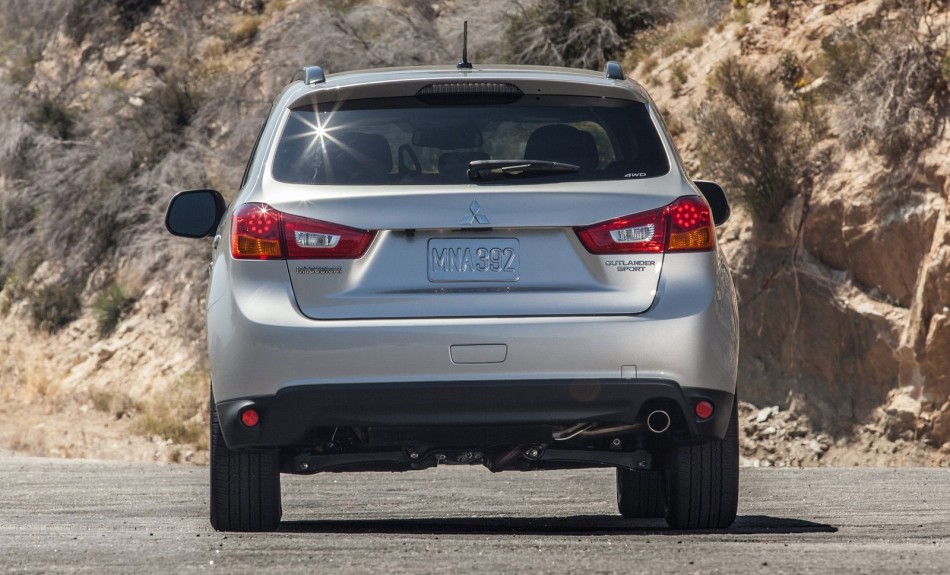 Outlander Sport USA-05