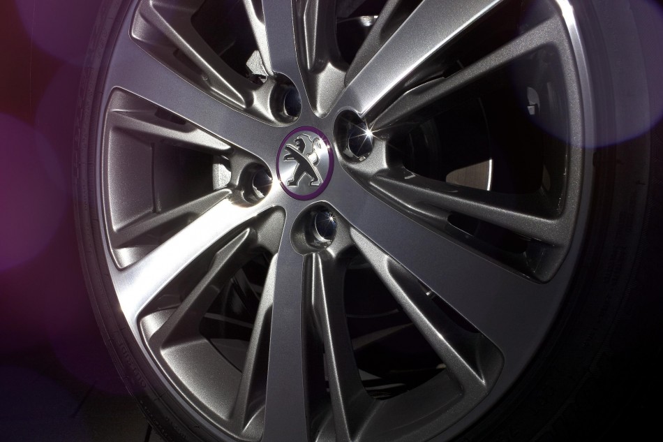 Peugeot 208 XY 04