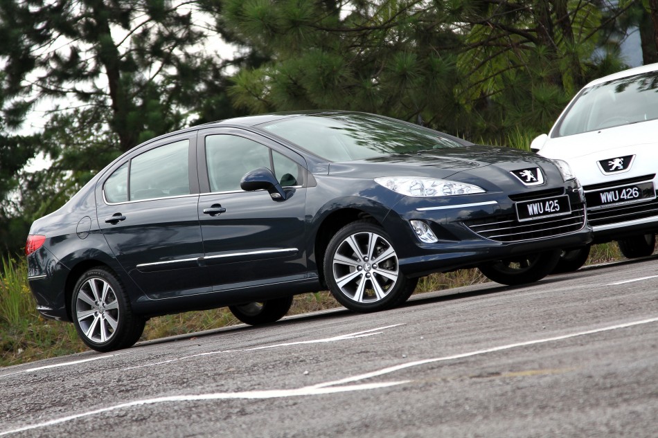 Peugeot408_002