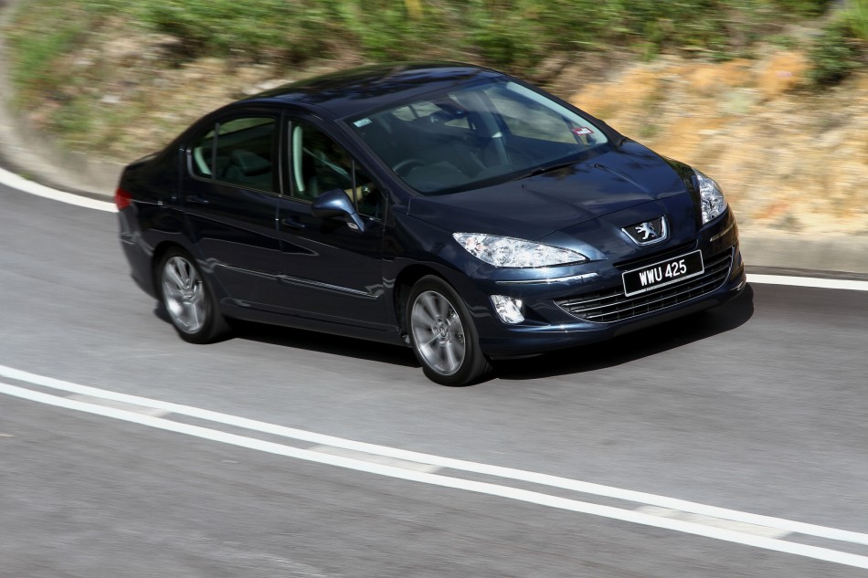 Peugeot408_089