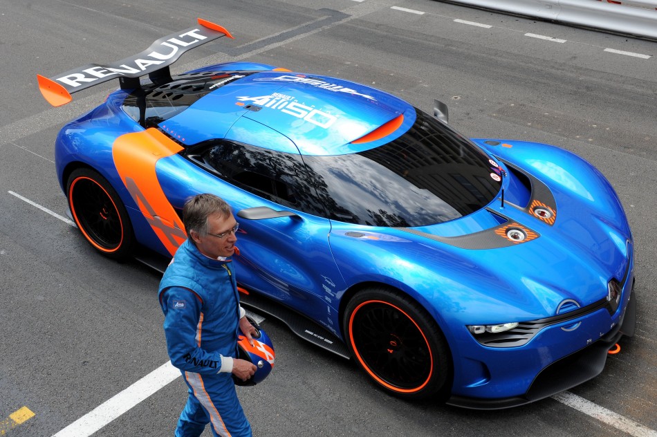 Renault_32590_1_6