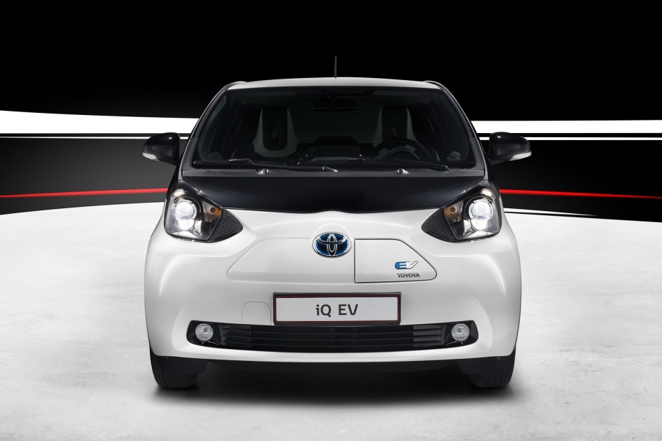 Toyota iQ EV-05