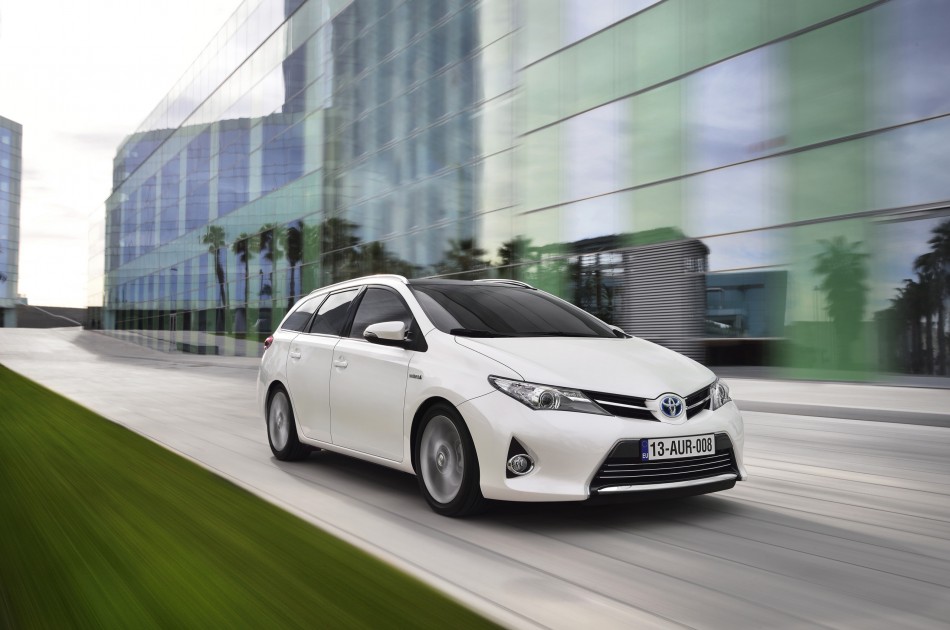 ToyotaAurisTouring_4