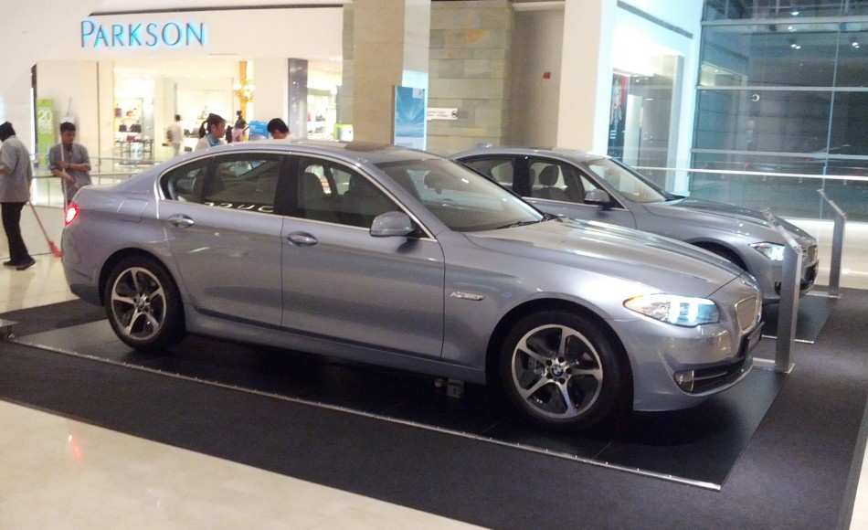 ah-cars-pavilion-001
