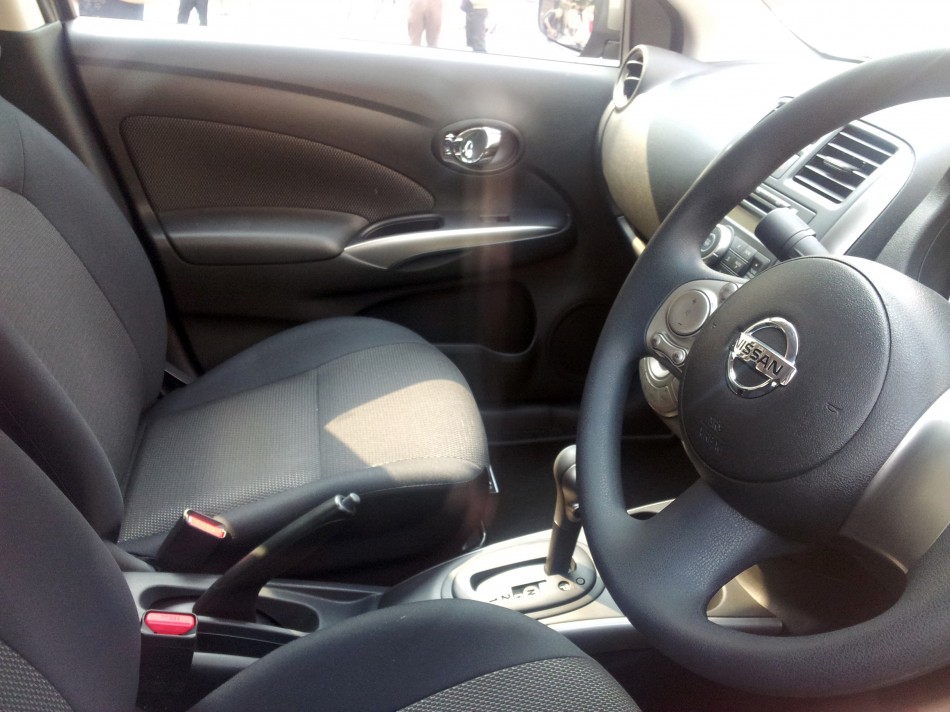 almera 10