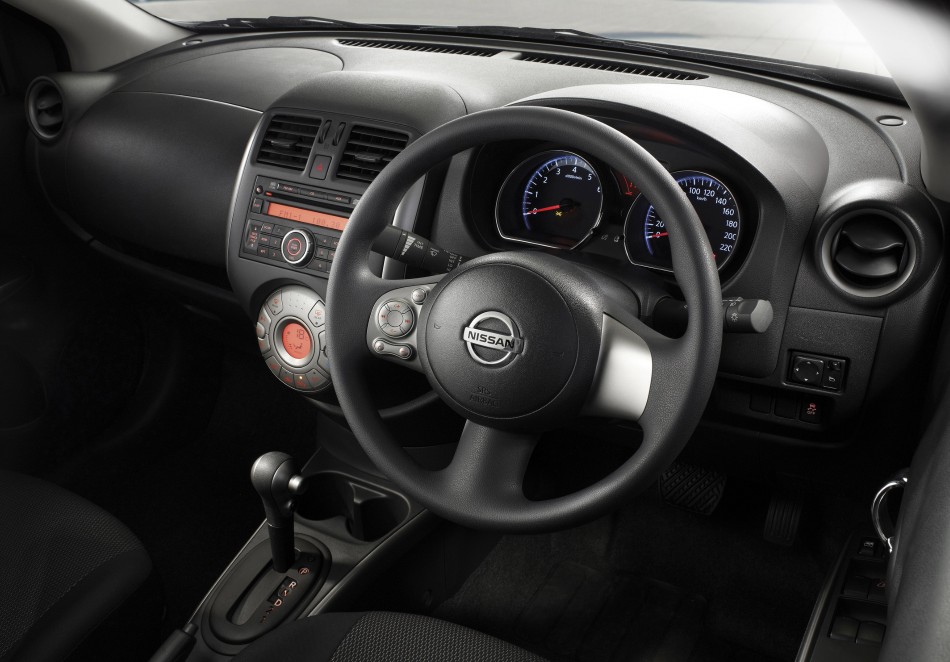almera oz 06