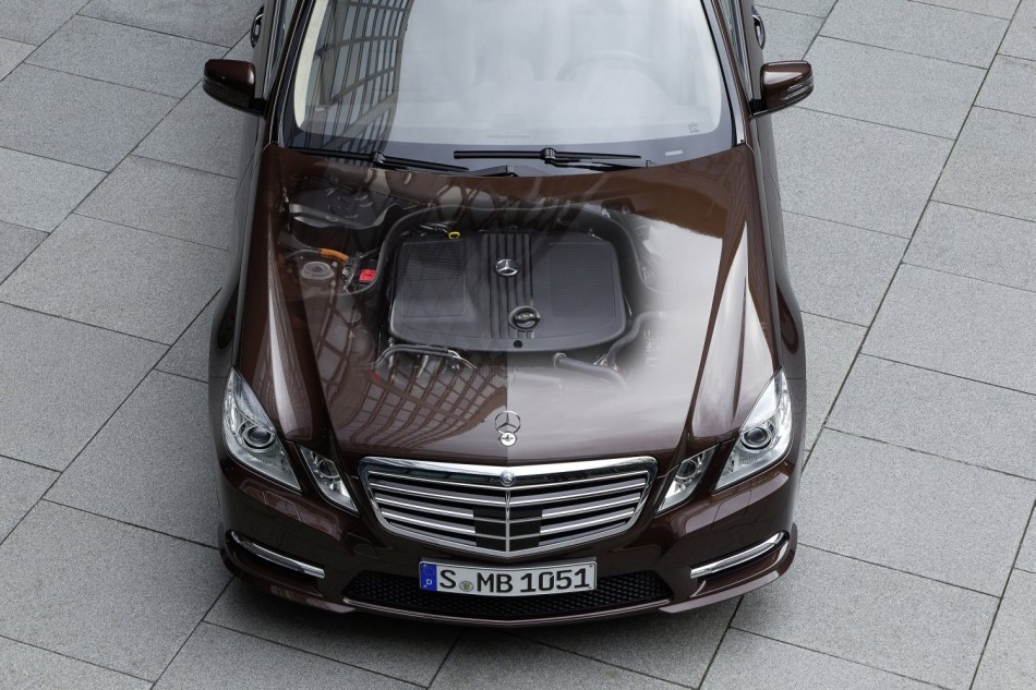 benz blue e9