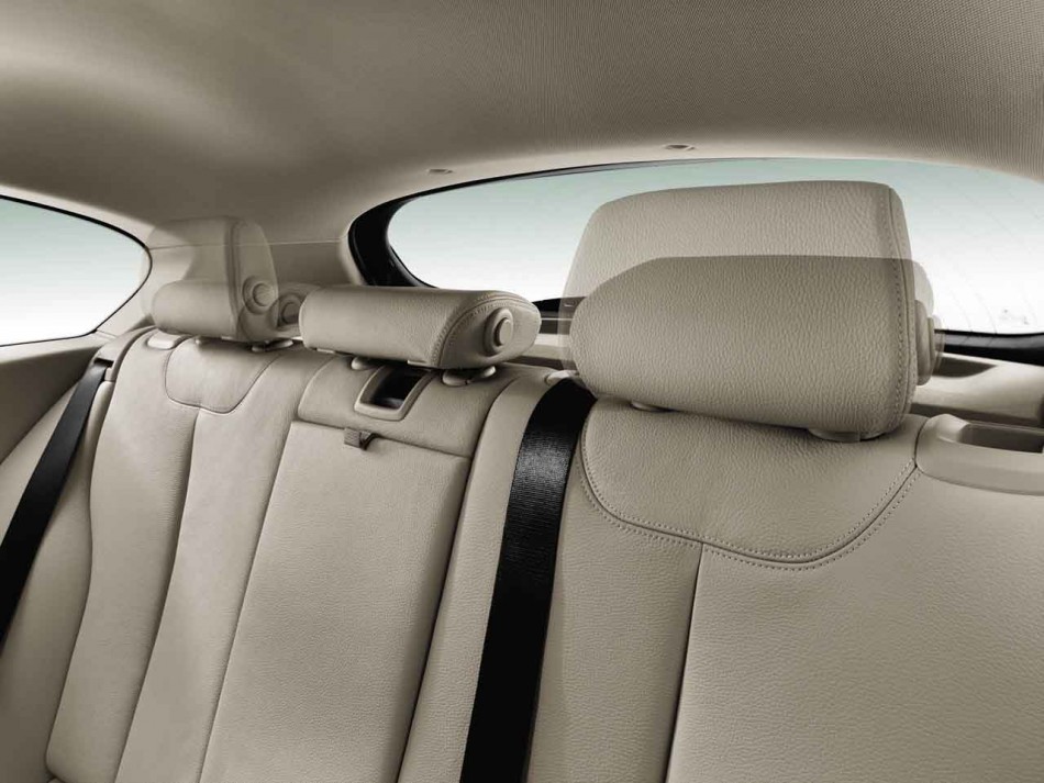 bmw-3-door-1-er-010