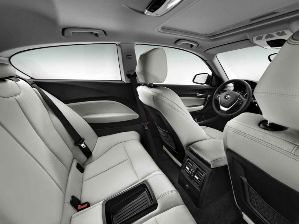 bmw-3-door-1-er-018