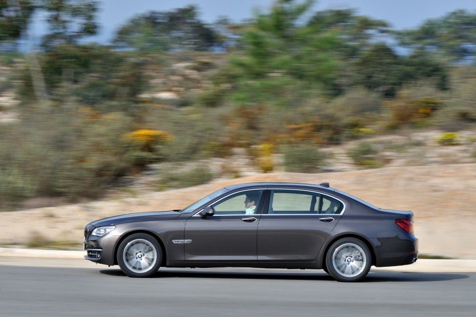 bmw-7-series-facelift-49