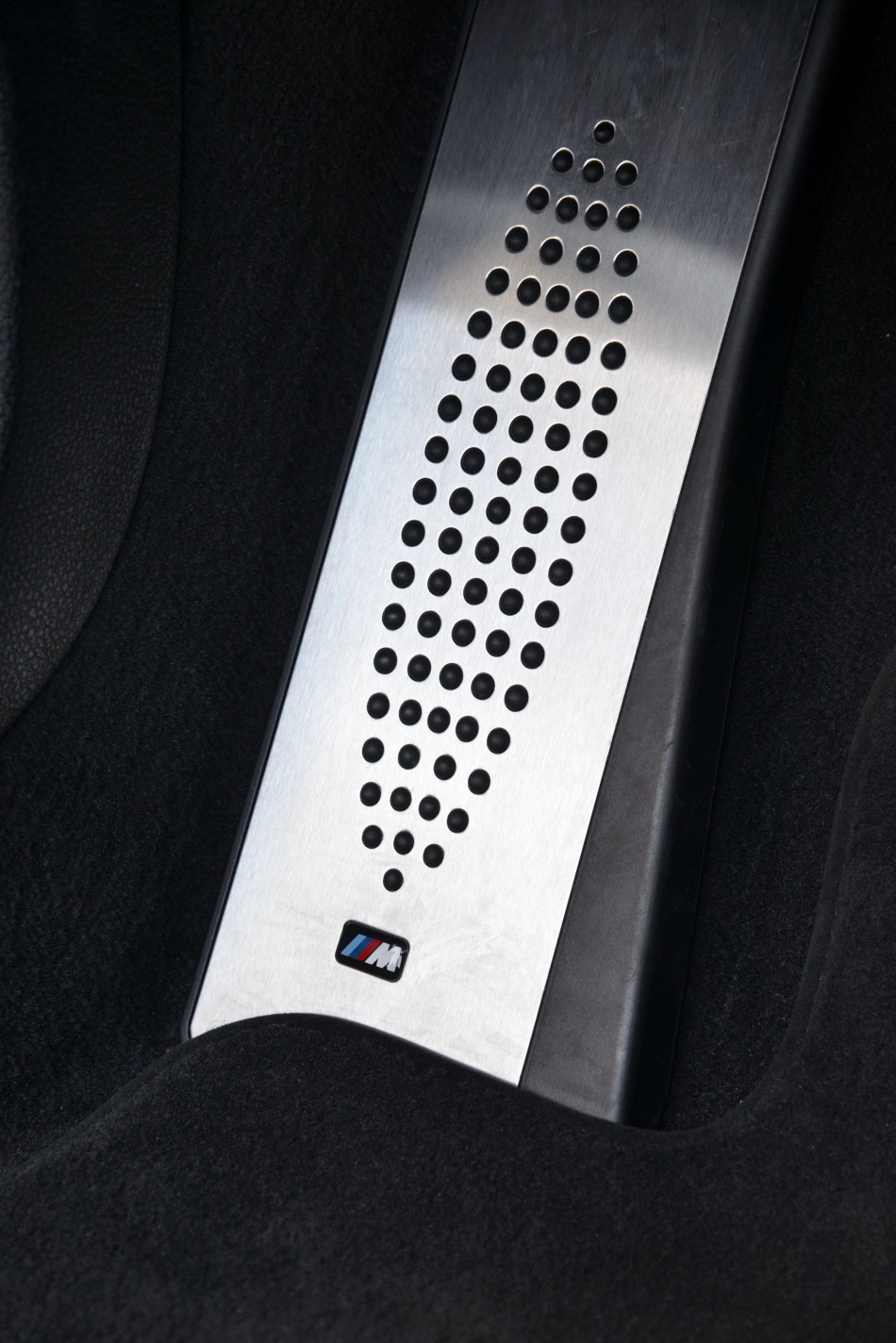 bmw-m6-convertible-onlocation-016