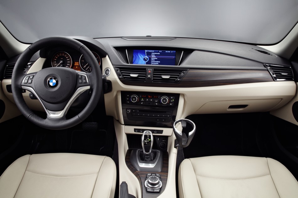 bmw-x1-fl-0015