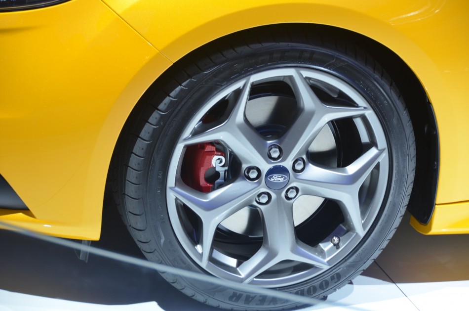 ford focus st-014