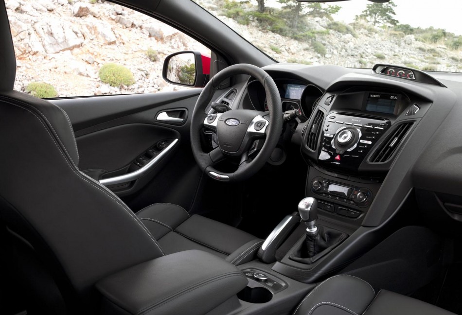 ford focus st-13