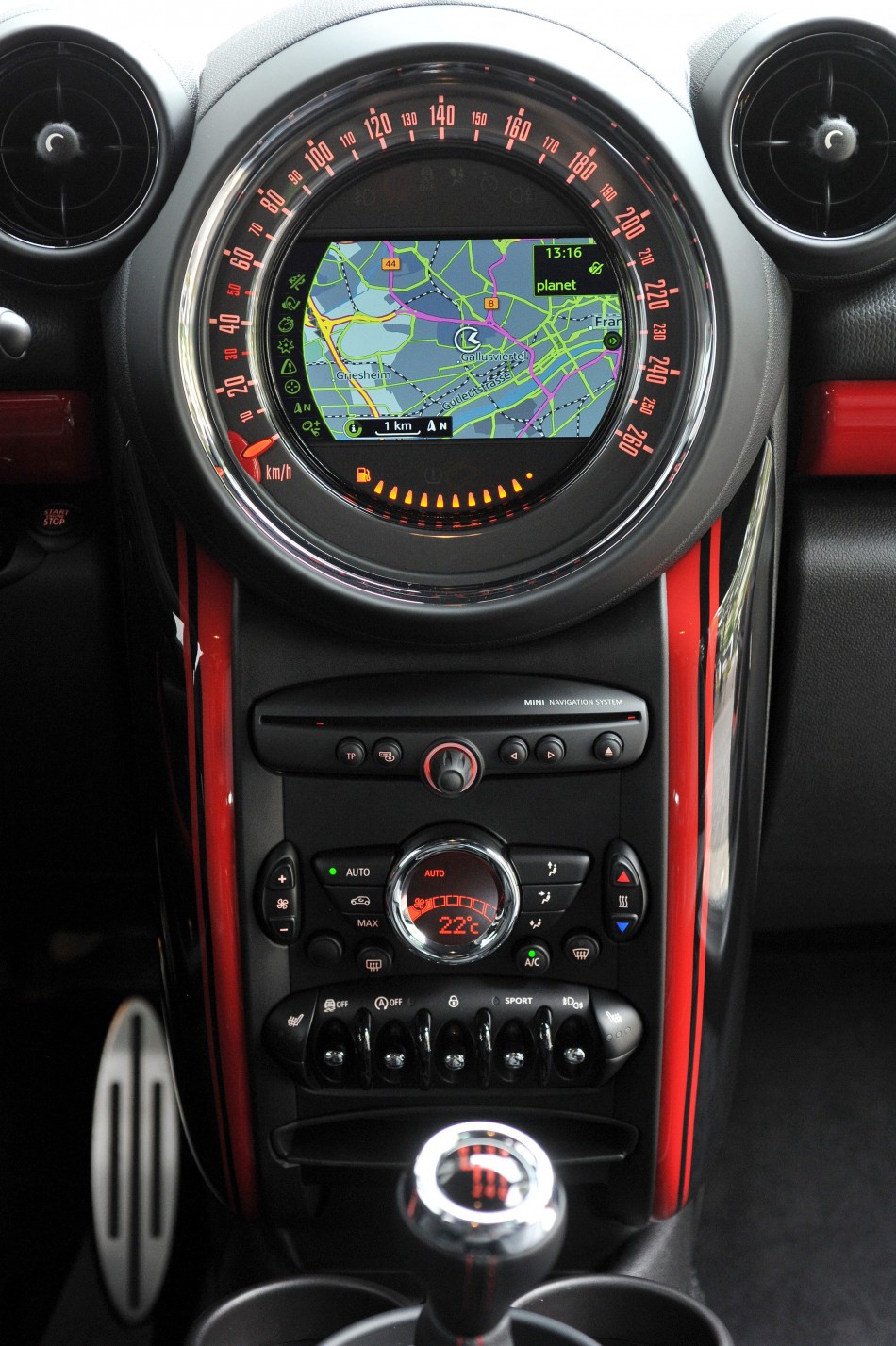 mini-countryman-jcw-005