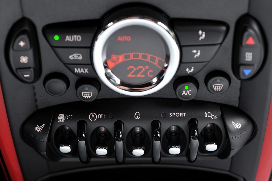 mini-countryman-jcw-012