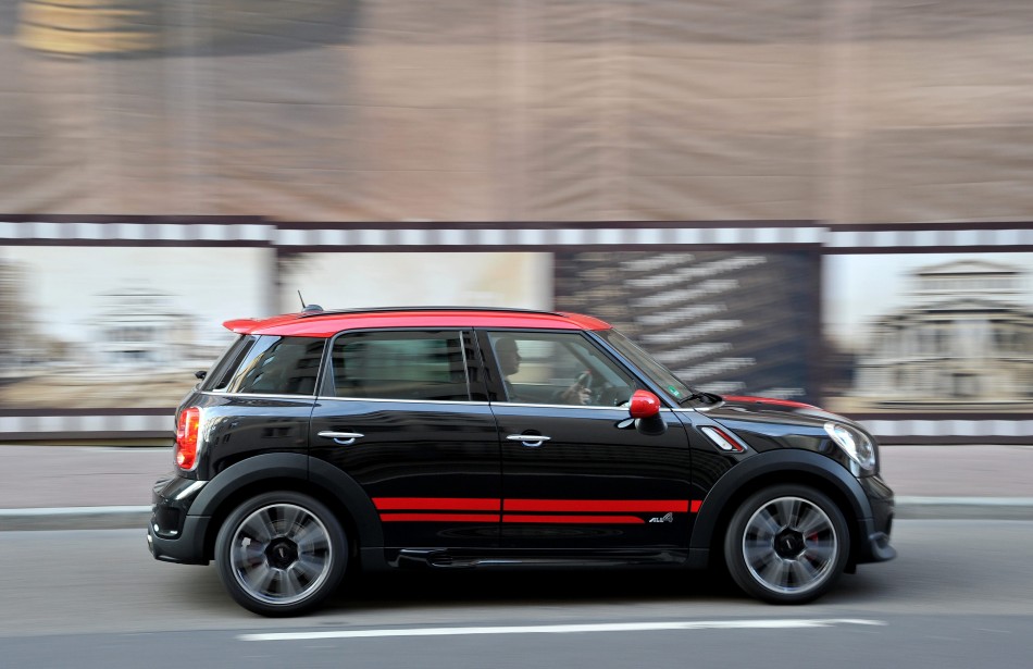 mini-countryman-jcw-034