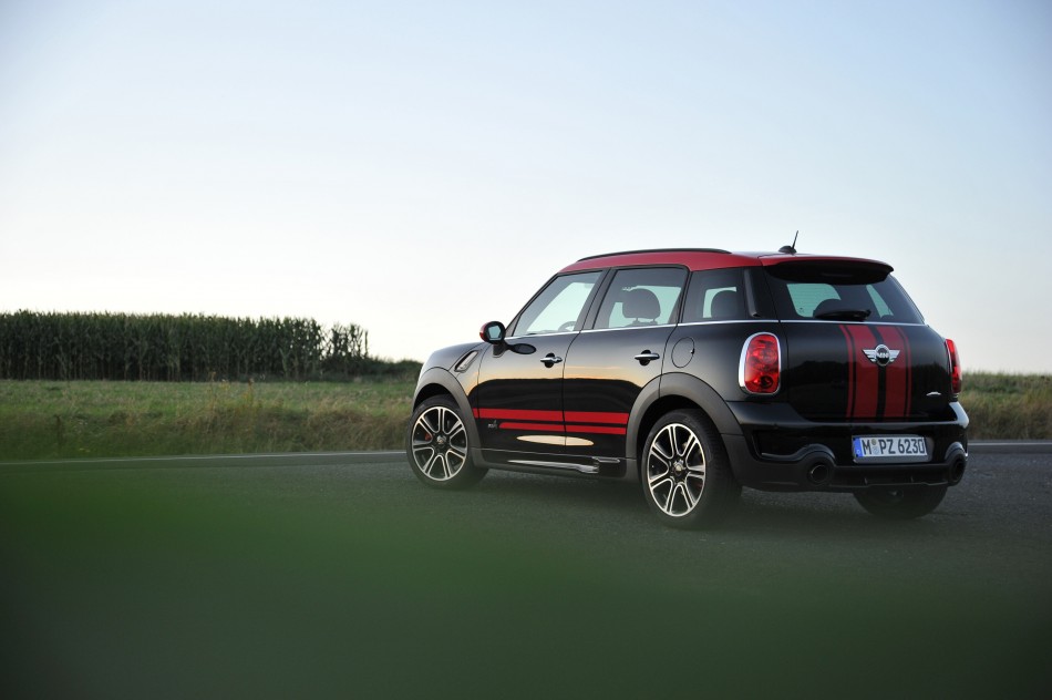 mini-countryman-jcw-065