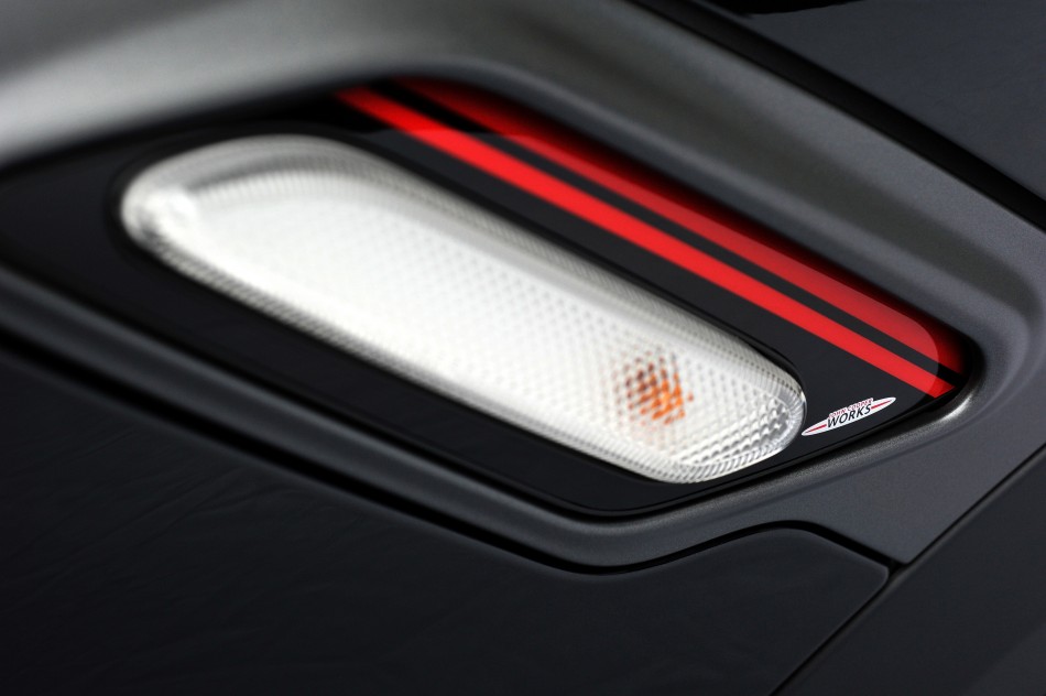 mini-countryman-jcw-145