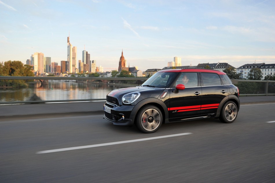 mini-countryman-jcw-147