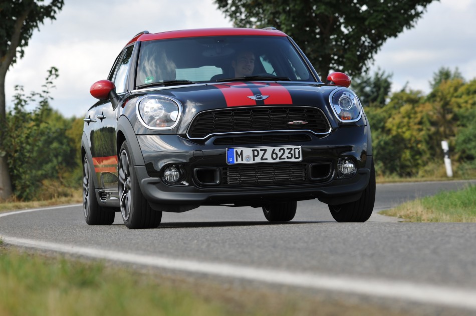 mini-countryman-jcw-166