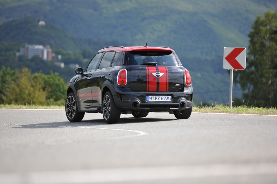 mini-countryman-jcw-177