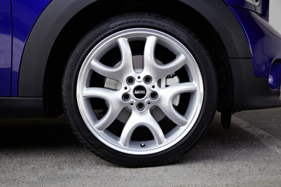 MINI Paceman