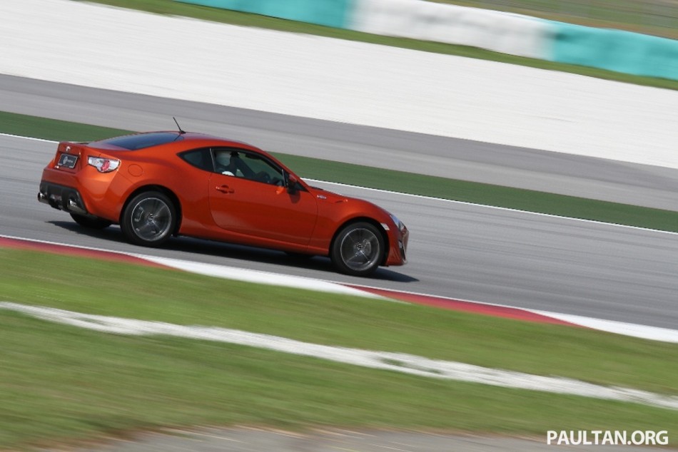 toyota-ft86-11