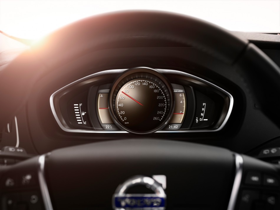 volvo-v40 041