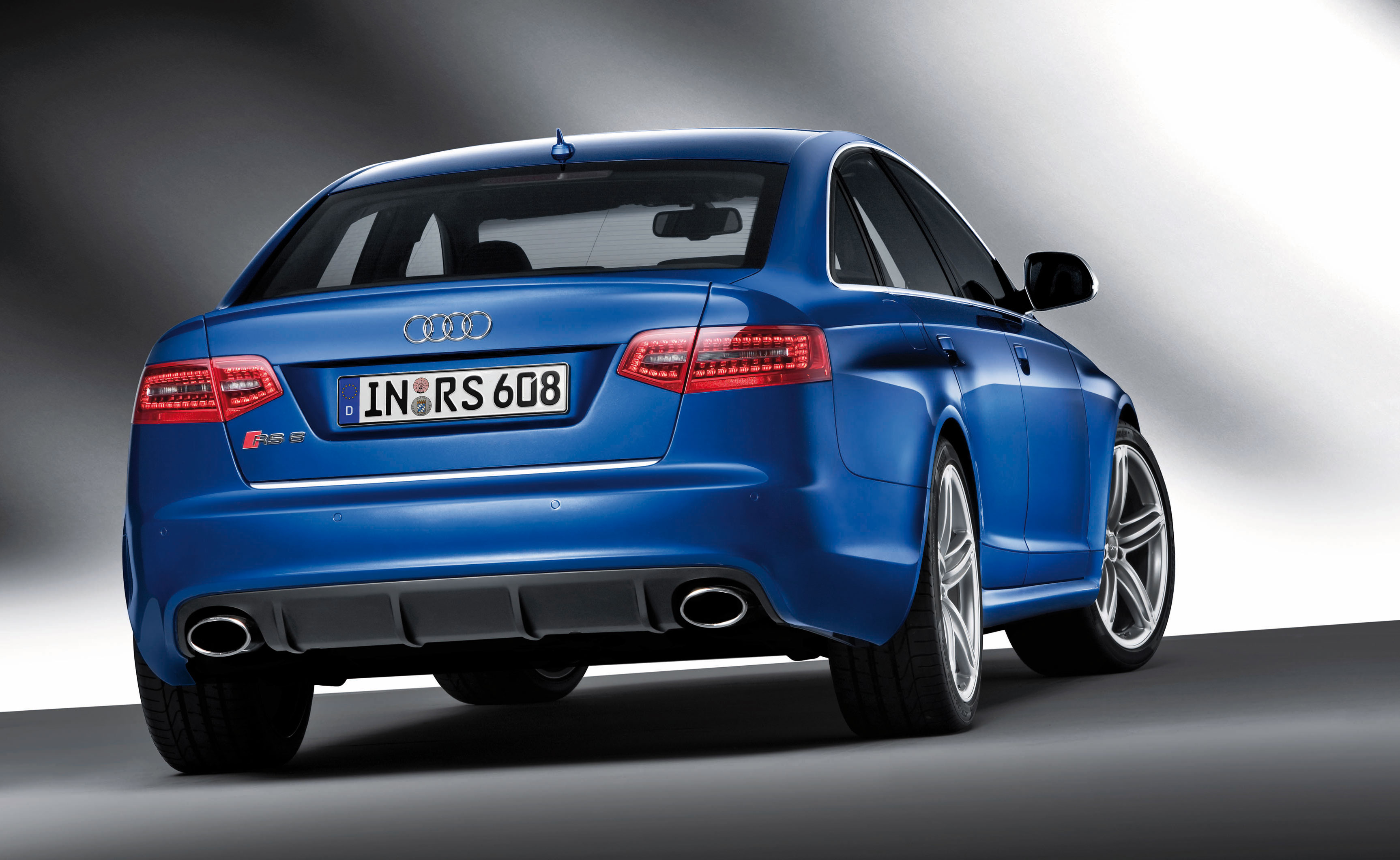 Audi_RS6_Sedan_Large.jpg