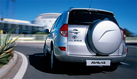 2006_toyota_rav4_3.jpg