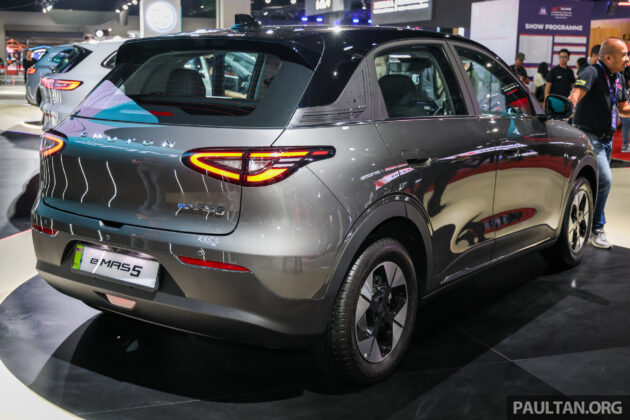 Proton eMas 5 CKD Malaysia dipertonton – tonneau cover baru, jarak gerak masih sama, dari RM56,800