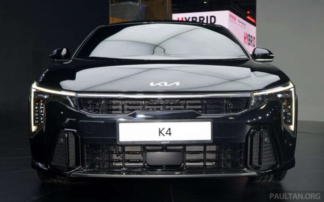 Kia K4 GT-Line dipertonton di Malaysia – pengganti Cerato/Forte berada di KLIMS, enjin 1.6T 193 PS