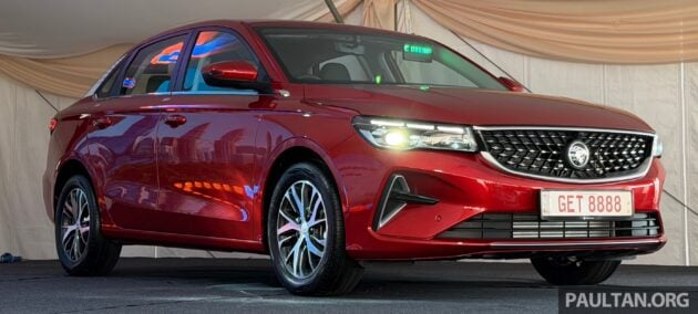 Program Teksi Madani dilancar — Proton S70 turbo merah, dikecualikan dari duti eksais dan cukai jualan