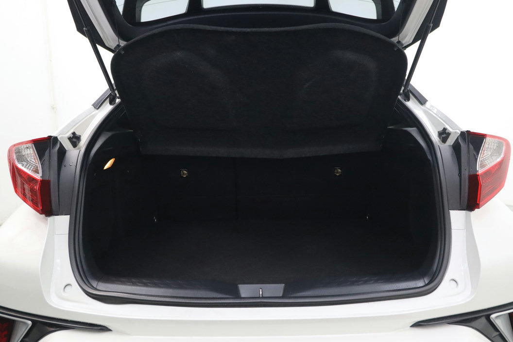 2019 TOYOTA C-HR 1.8 AT — photo 9