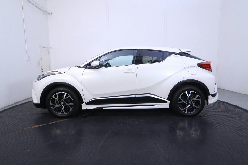 2019 TOYOTA C-HR 1.8 AT — photo 5
