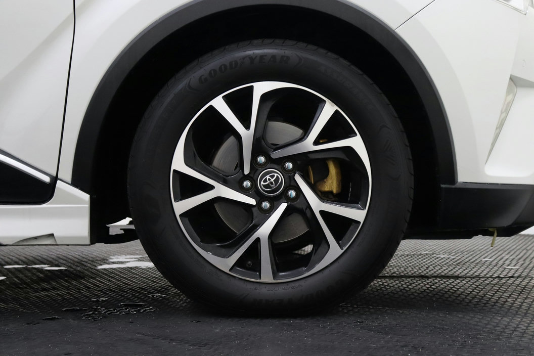 2019 TOYOTA C-HR 1.8 AT — photo 6