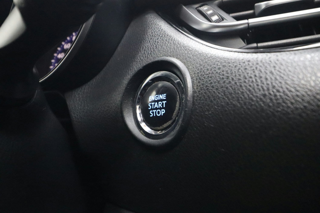 2019 TOYOTA C-HR 1.8 AT — photo 18