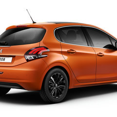 2015_peugeot_208_06