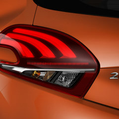 2015_peugeot_208_07