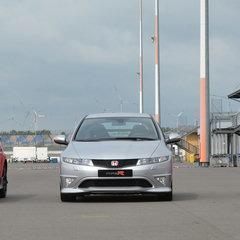 Honda-Civic-Type-R-family-4