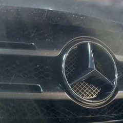 Mercedes-X-Class-Teaser-05