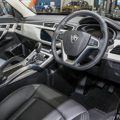 KLIMS18_Proton_X70_Executive4WD-7