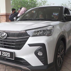 Perodua-Ativa-Tun-Dr-Mahathir-4
