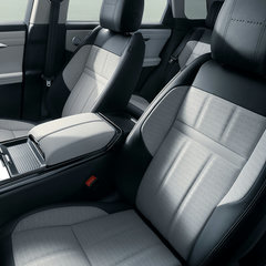Land-Rover-Range-Rover-Evoque-L-in-China-2