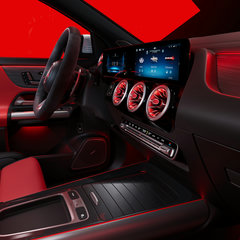 Mehr Ausstattung und Technik für GLA und GLB von Mercedes-AMGMore features and improved technology for Mercedes-AMG GLA and GLB
