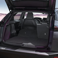 peugeot-e2008-fl05