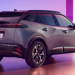 PEUGEOT_E-2008_2305STYP_051