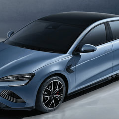 2025-BYD-Seal-Singapore-1