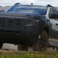 2026-Nissan-Navara-camouflaged-1